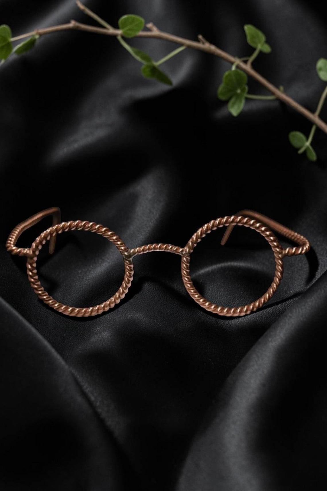 Abusta Viking Tensor Fruit Basket Handcrafted Copper, vòng năng lượng hình tròn xoắn bằng đồng nguyên chất thủ công.