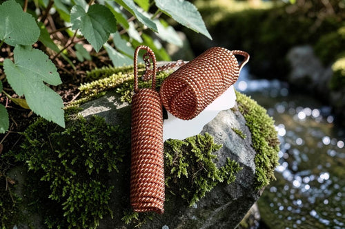 Mặt dây chuyền Triskelion bằng đồng thủ công của abusta.viking, được làm từ đồng nguyên chất, là một công cụ năng lượng hình học thiêng liêng.
