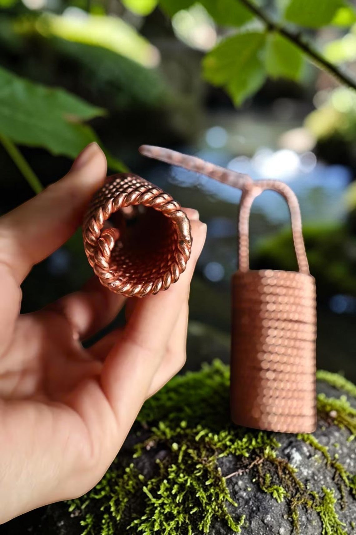 Mặt dây chuyền Triskelion bằng đồng thủ công của abusta.viking, được chế tác tinh xảo từ đồng nguyên chất, công cụ năng lượng hình học thiêng liêng.
