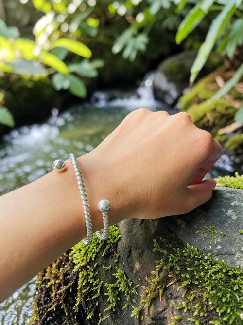 Vòng tay năng lượng abusta.viking bằng đồng nguyên chất, thiết kế hình học thiêng liêng, thủ công tinh xảo.