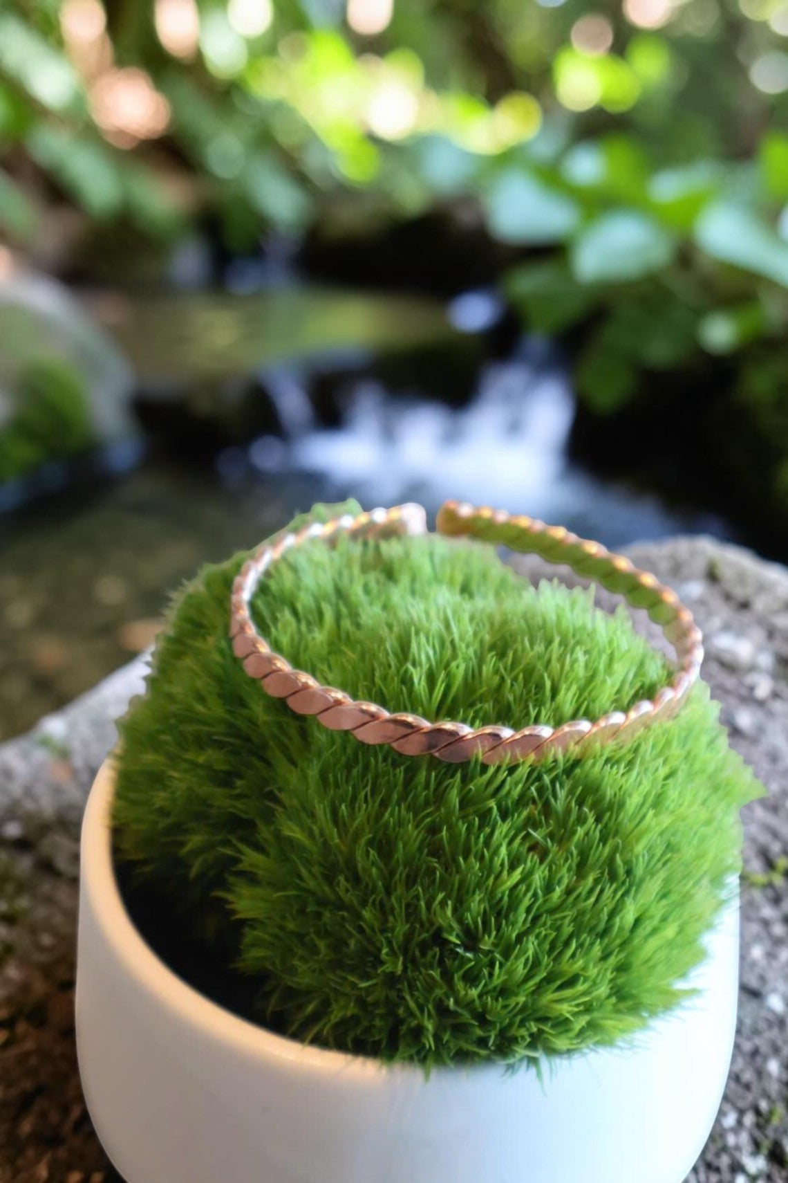 Vòng đeo tay torus bằng đồng đỏ thủ công của abusta.viking, thiết kế xoắn tinh xảo, công cụ năng lượng hình học thiêng liêng.