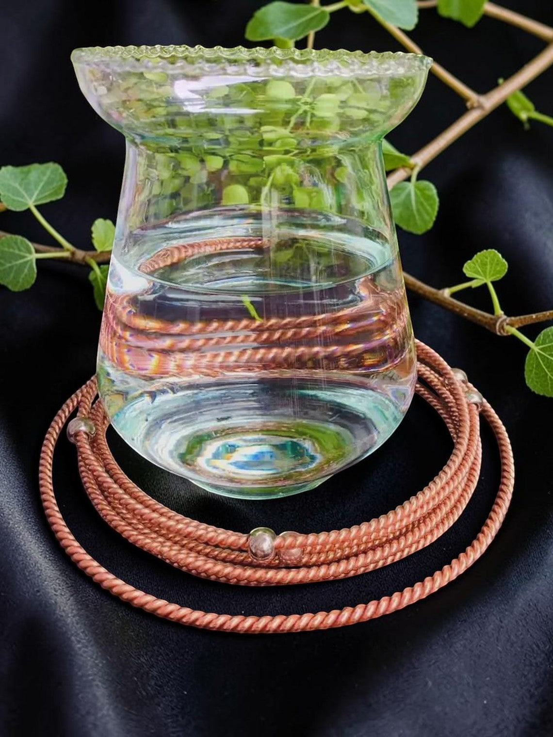 Vòng cổ harmonizer Tensor bạc thủ công bằng đồng nguyên chất, công cụ năng lượng hình học thiêng liêng.