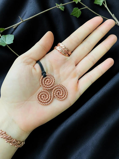 abusta.viking Orgonite Rodin Coil Pyramid Emf - Bộ trang sức đồng nguyên chất gồm mặt dây chuyền, nhẫn và vòng tay xoắn ốc.