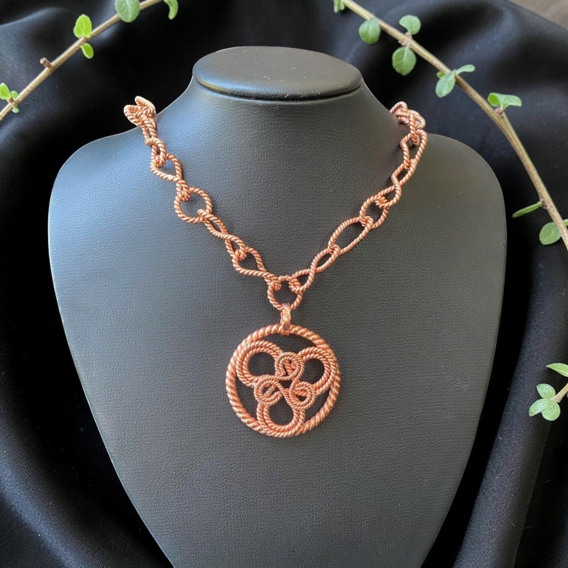 Vòng cổ abusta.viking mặt dây chuyền hình hoa sen bằng đồng tinh xảo, dây chuyền mắt xích xoắn, phụ kiện năng lượng.