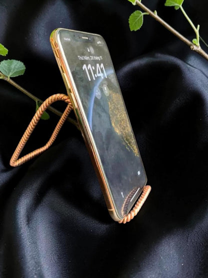 abusta.viking Twisted Tensor Ring Sacred Copper Energy - giá đỡ điện thoại bằng đồng nguyên chất thủ công
