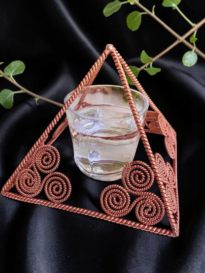 Đĩa orgone cầm tay bằng đồng nguyên chất 177MHz của abusta.viking, dụng cụ năng lượng hình học thiêng liêng, được chế tác thủ công tinh xảo.
