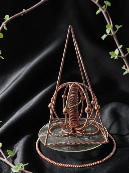 Vòng tay năng lượng xoắn kép abusta.viking làm từ đồng nguyên chất, thiết kế hình học thiêng liêng.