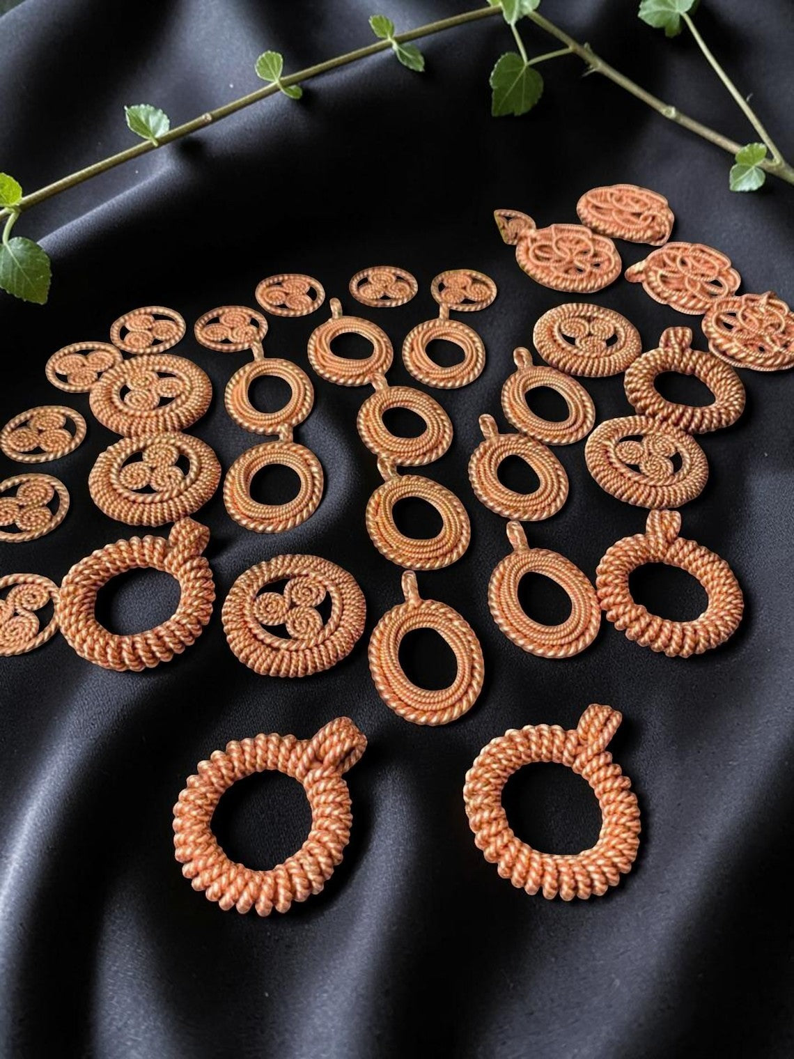 abusta.viking - Vòng xoắn đồng nguyên chất thủ công, dụng cụ năng lượng hình học thiêng liêng.