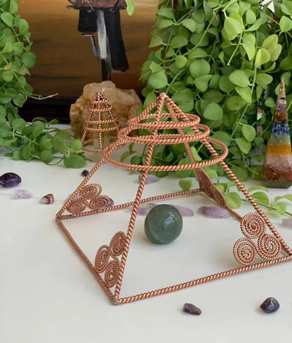 Đĩa orgone cầm tay bằng đồng nguyên chất 99.9% với bộ cộng hưởng tần số 177MHz, công cụ năng lượng hình học thiêng liêng thủ công.